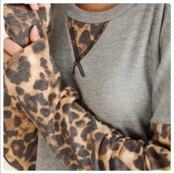 Gray Leopard Sleeve Long Sleeve Top - Picture 8 of 8